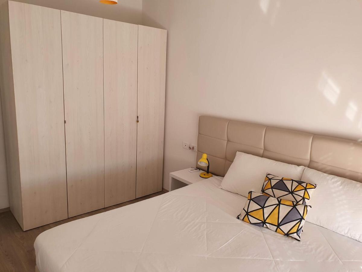 Rovena'S Apartment - Free Parking Τίρανα Εξωτερικό φωτογραφία