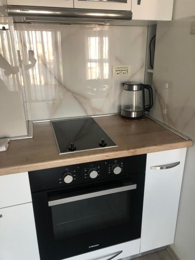 Rovena'S Apartment - Free Parking Τίρανα Εξωτερικό φωτογραφία